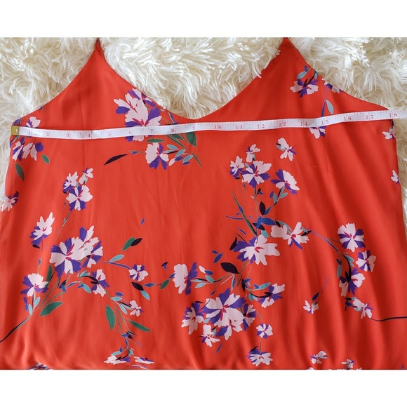 Lulu's Dress - Picture 3 of 4